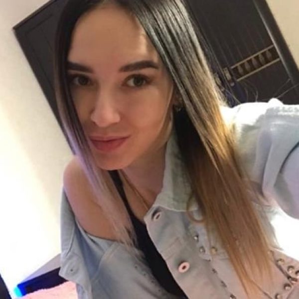 Scharfe Flittchen zeigen keinerlei Tabus vor deutschen Free Sex Cams